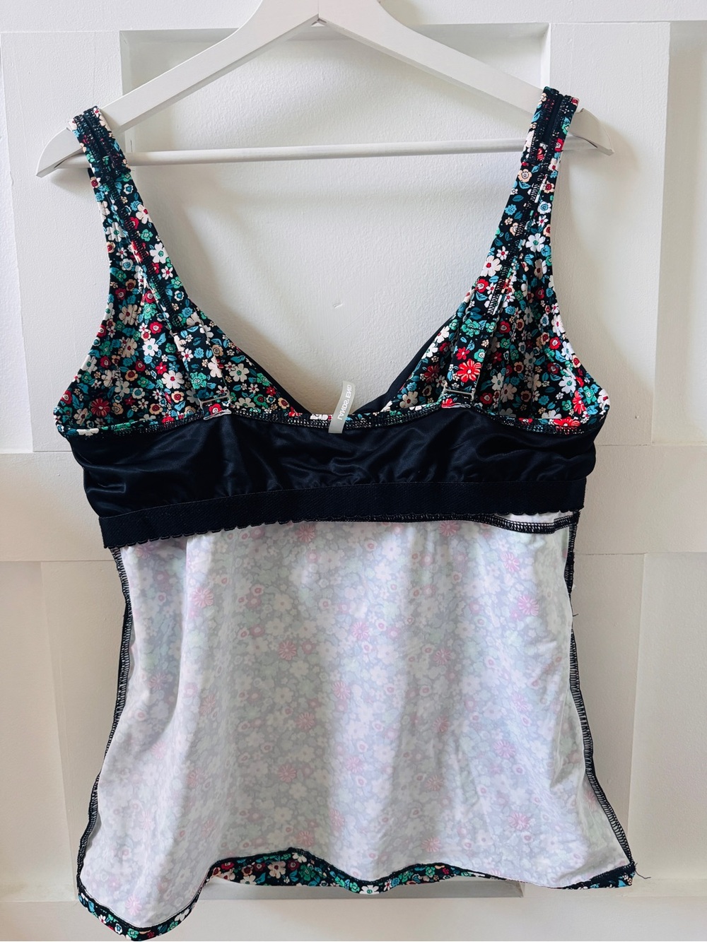 Lands' End Black Floral Tankini Swimwear Top - 14D - Picture 7 of 10